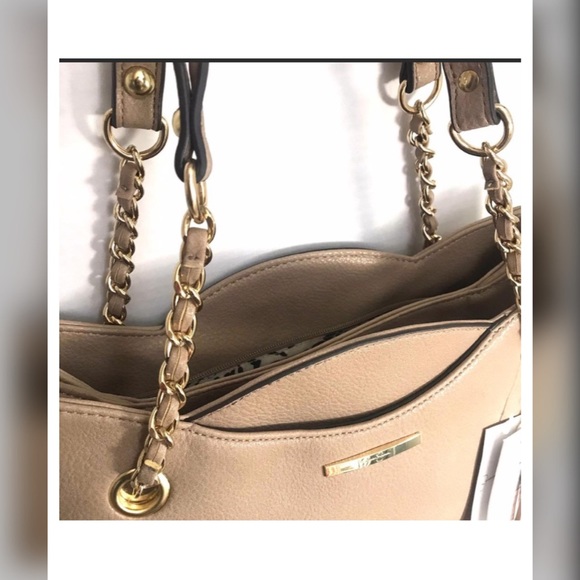 SOLD!!NWT- Jessica Simpson Purse - Picture 3 of 9